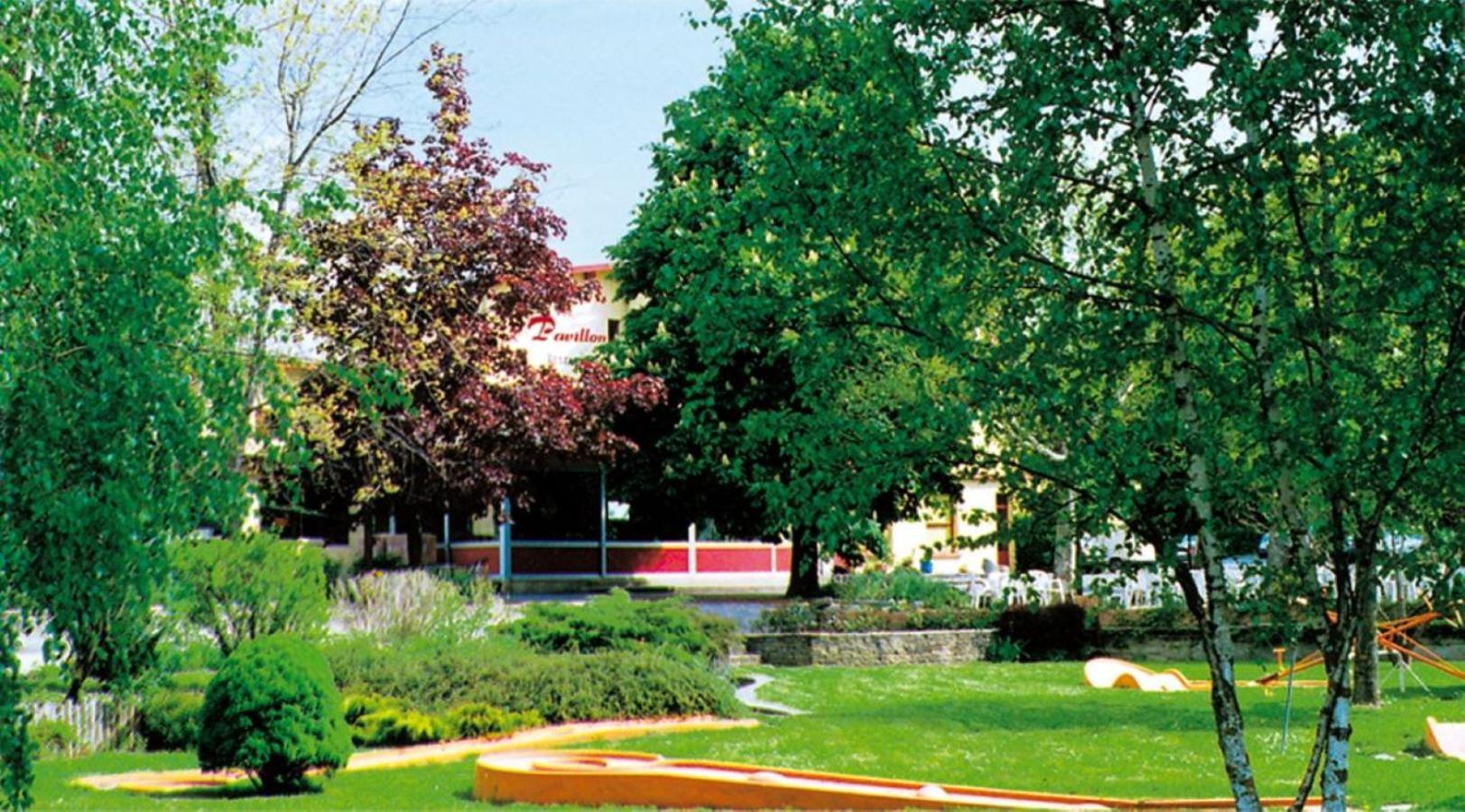 Hotel Restaurant Pavillon Carina Gap Bagian luar foto