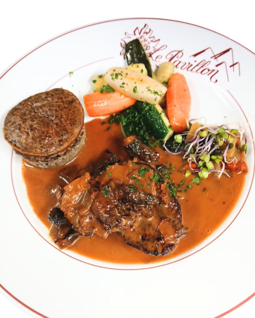 Hotel Restaurant Pavillon Carina Gap Bagian luar foto