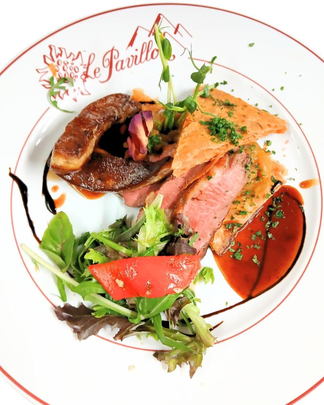 Hotel Restaurant Pavillon Carina Gap Bagian luar foto